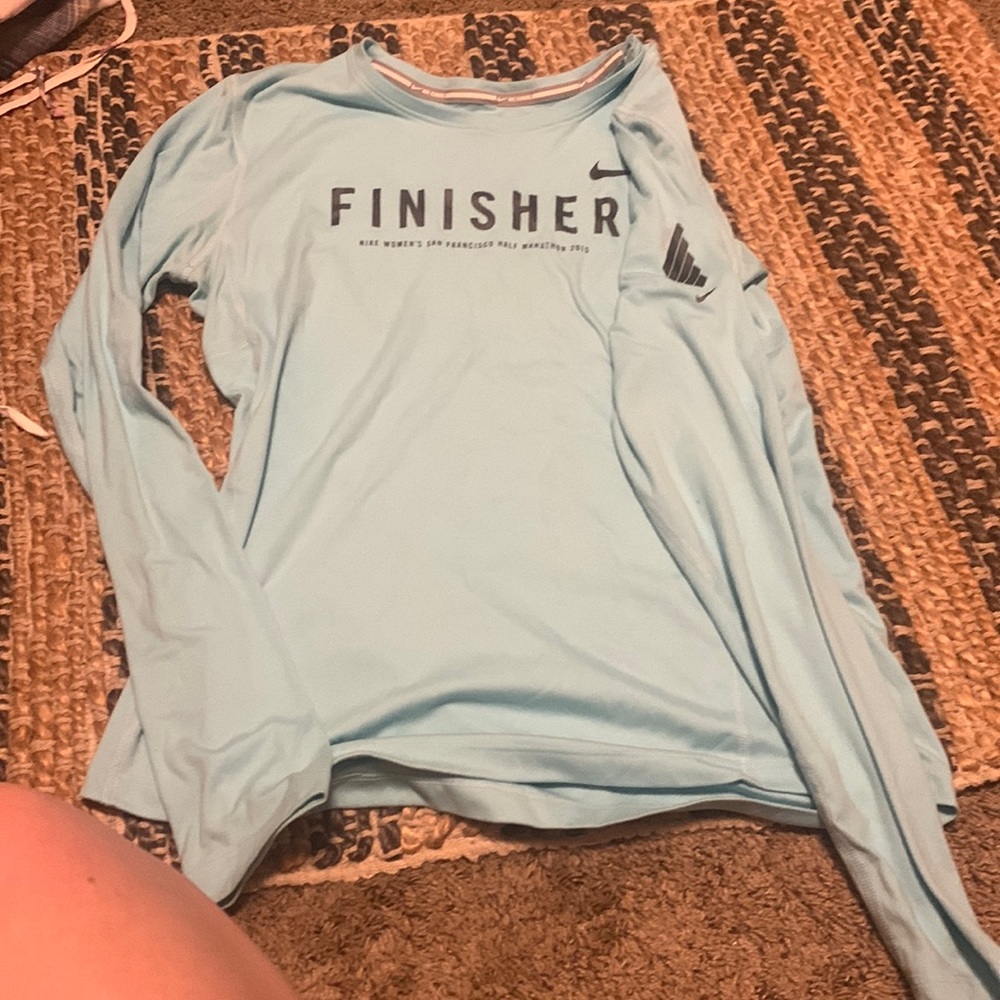 Dri fit long sleeve nike shirt